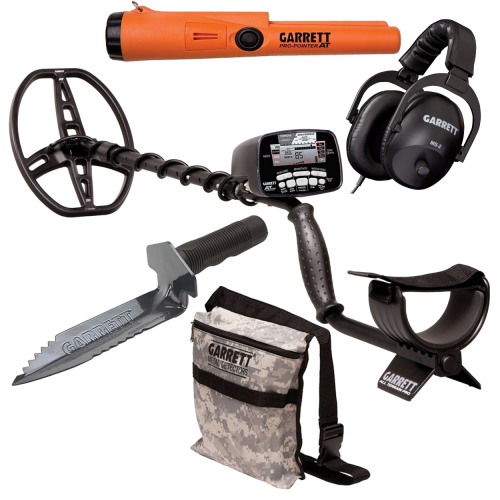 Garrett AT Pro metal detector complete set including Digging knife, headphones, pinpointer and bag.