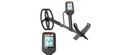 Quest X5 metal detector with control unit.